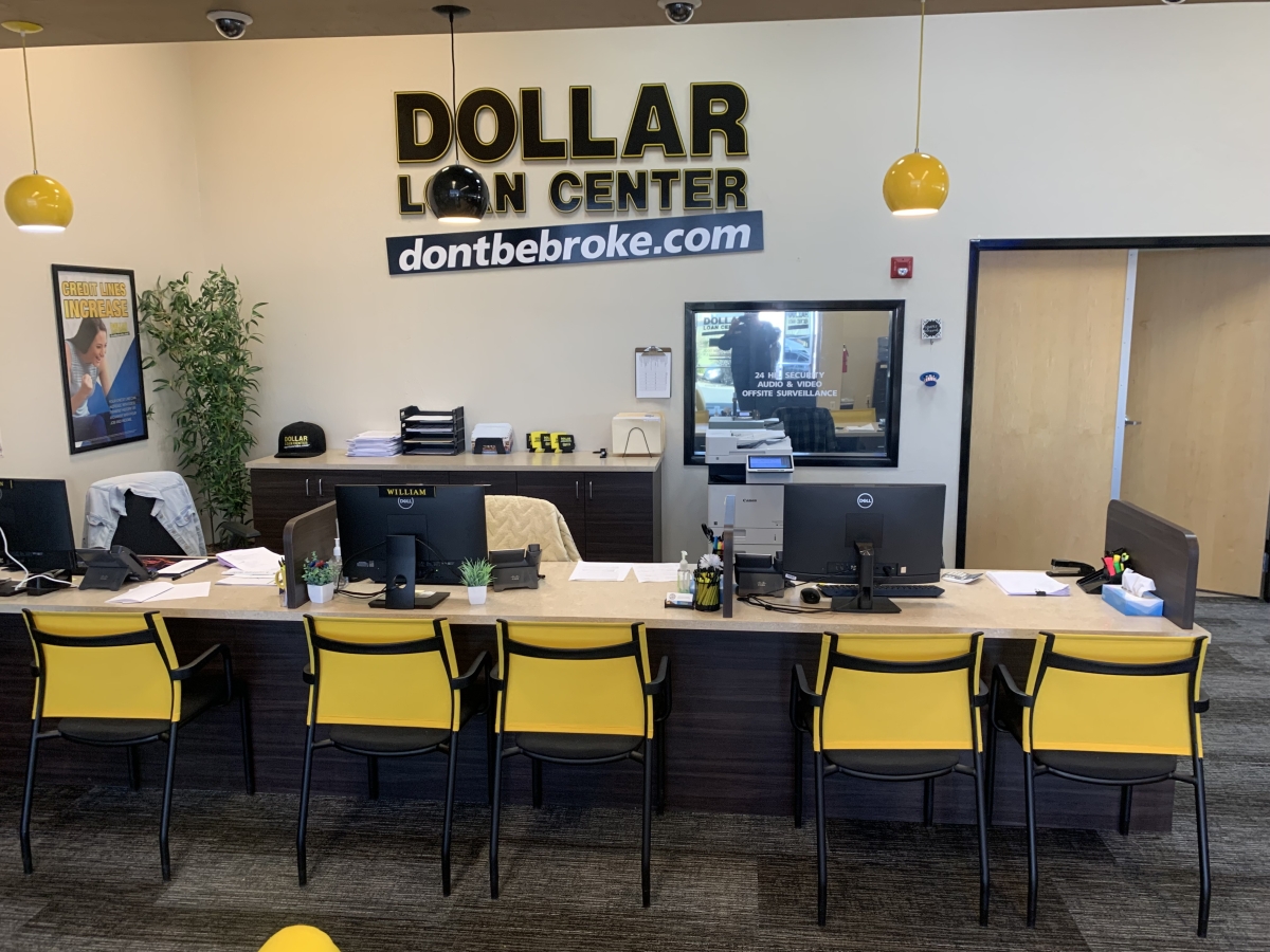 Dollar Loan Center Reno at 595 Keystone Ave - Interior